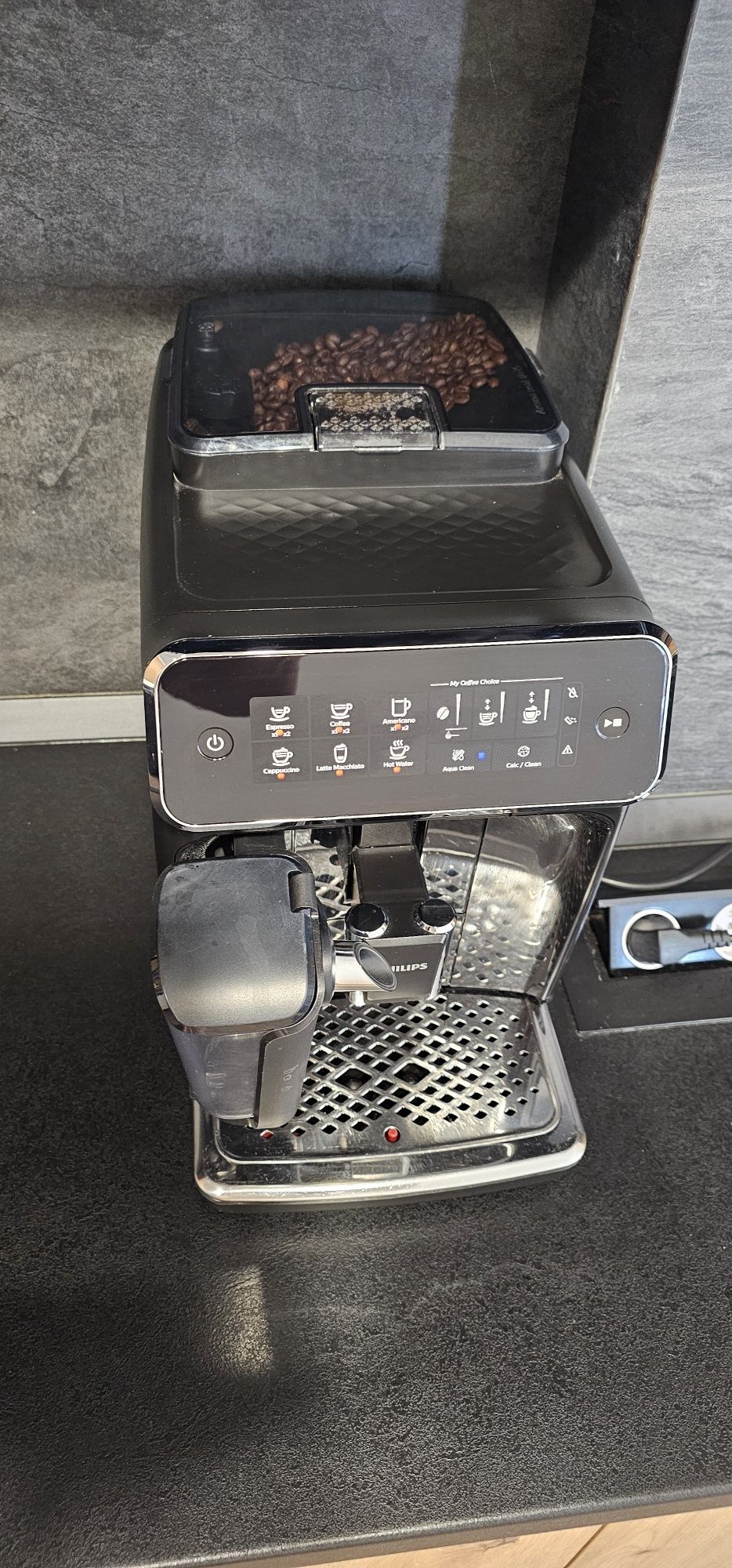 Espressor automat Philips LatteGo 3200