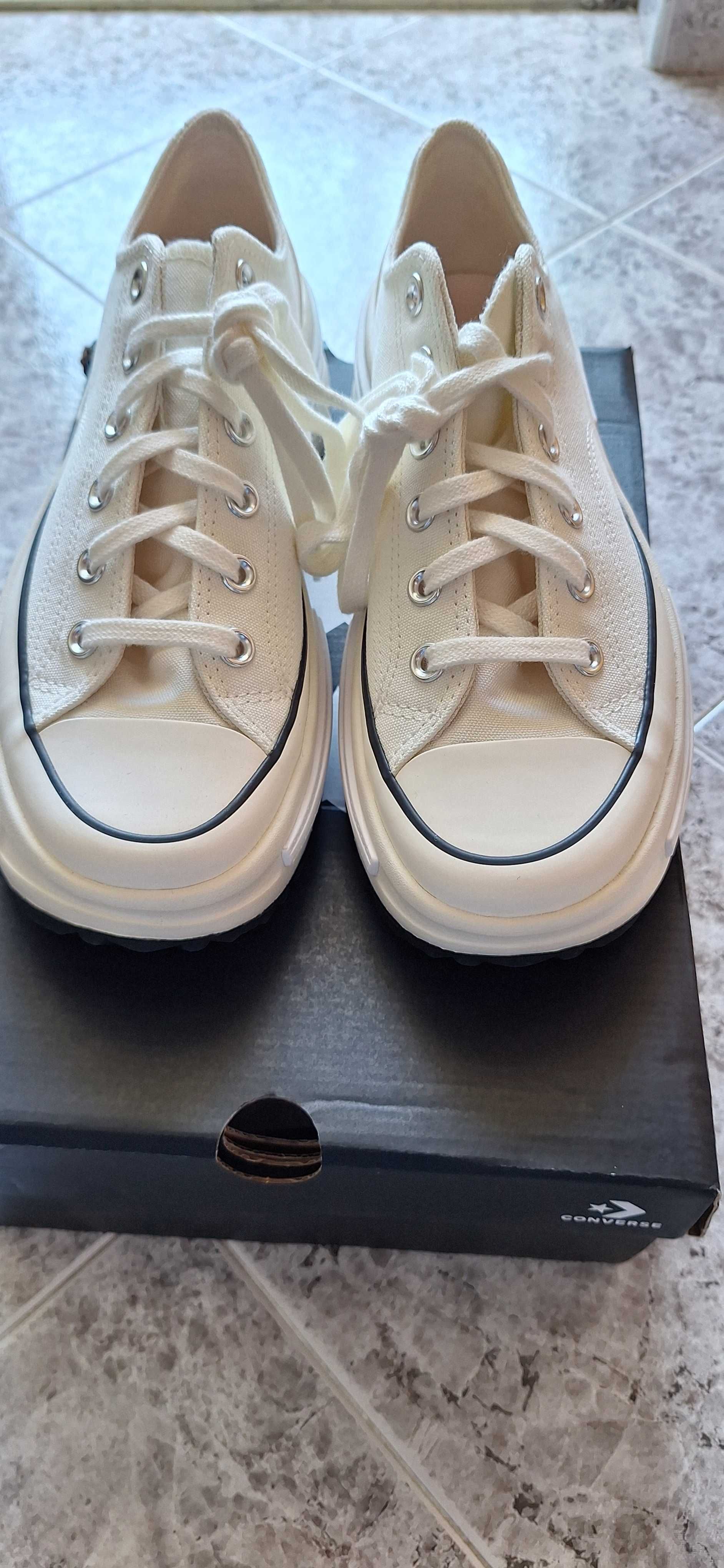 Обувки/ кецове  Converse