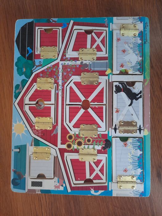 Дървени играчки и пъзели за най-малките