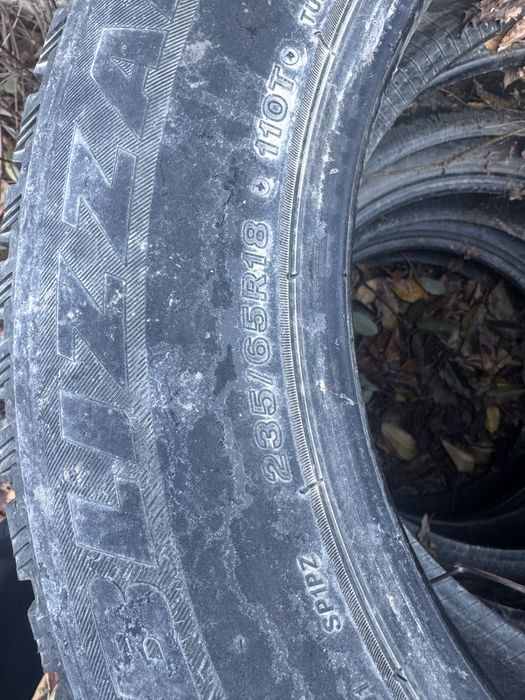 235/65/18 продам шины зимние