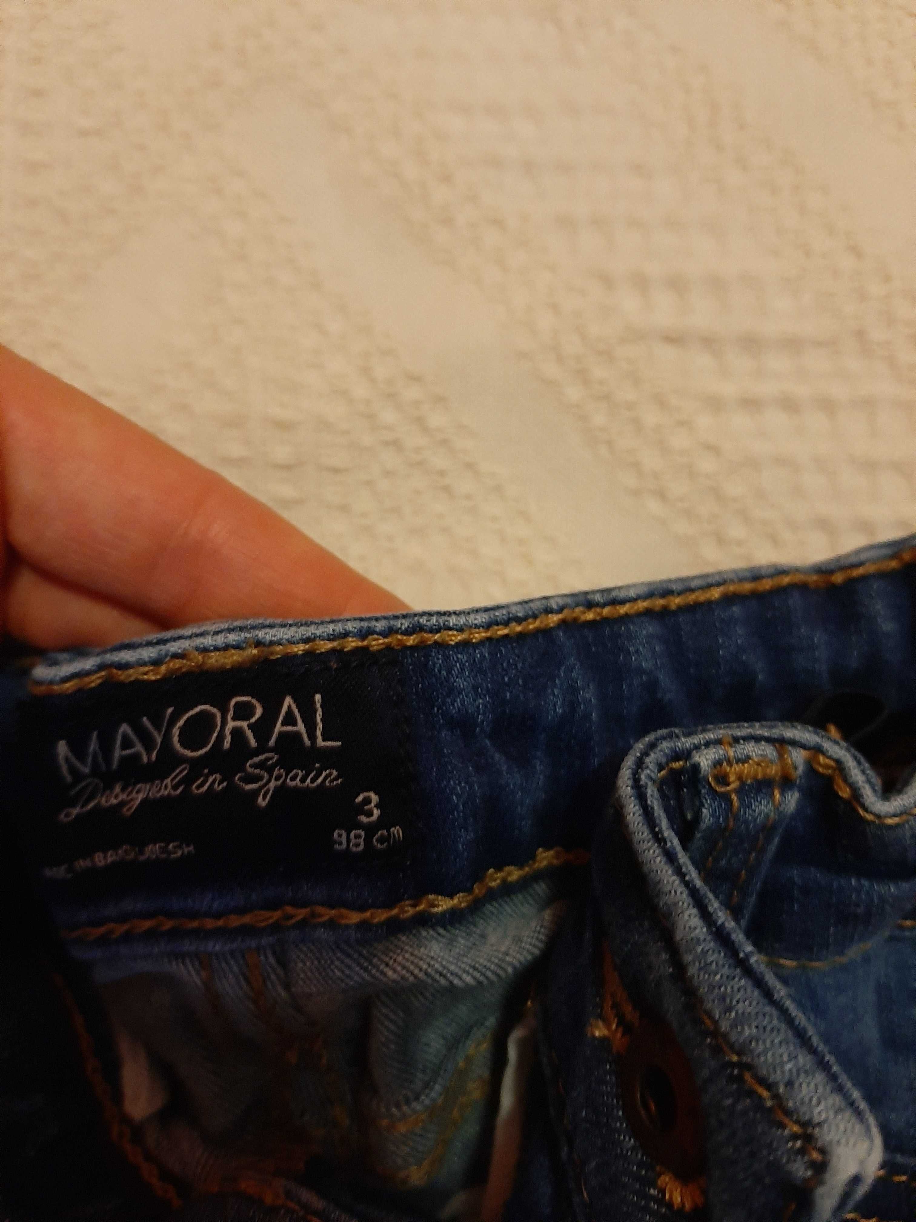 Дънки на марката Mayoral