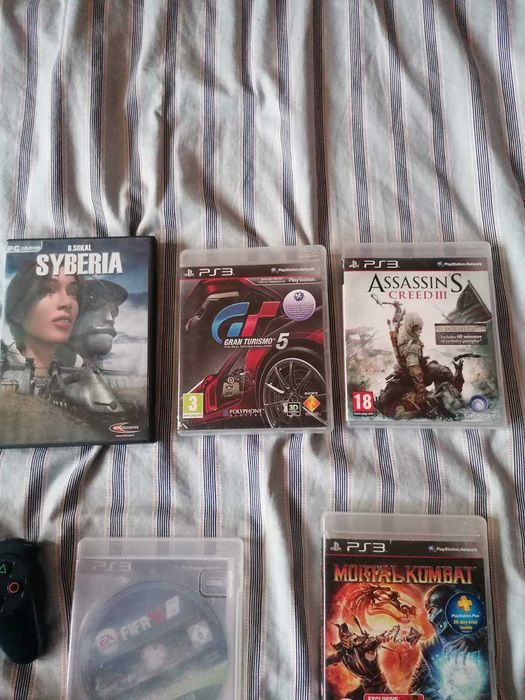 PlayStation 3 Super Slim джойстици игри (НЕРАБОТЕЩА конзола, за части)