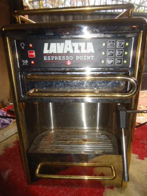 LAVAZZA кафе машина.
