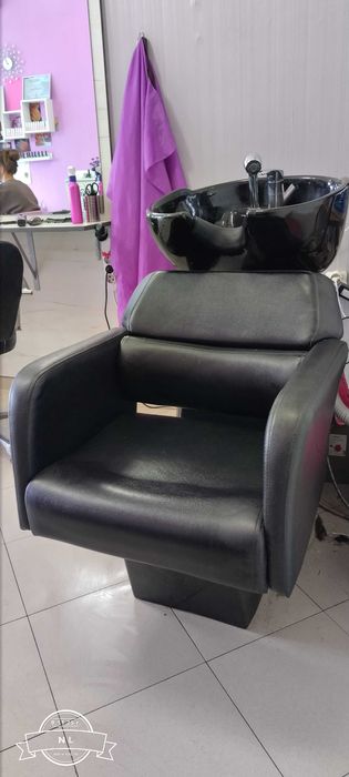 Фризьорска измивана колона