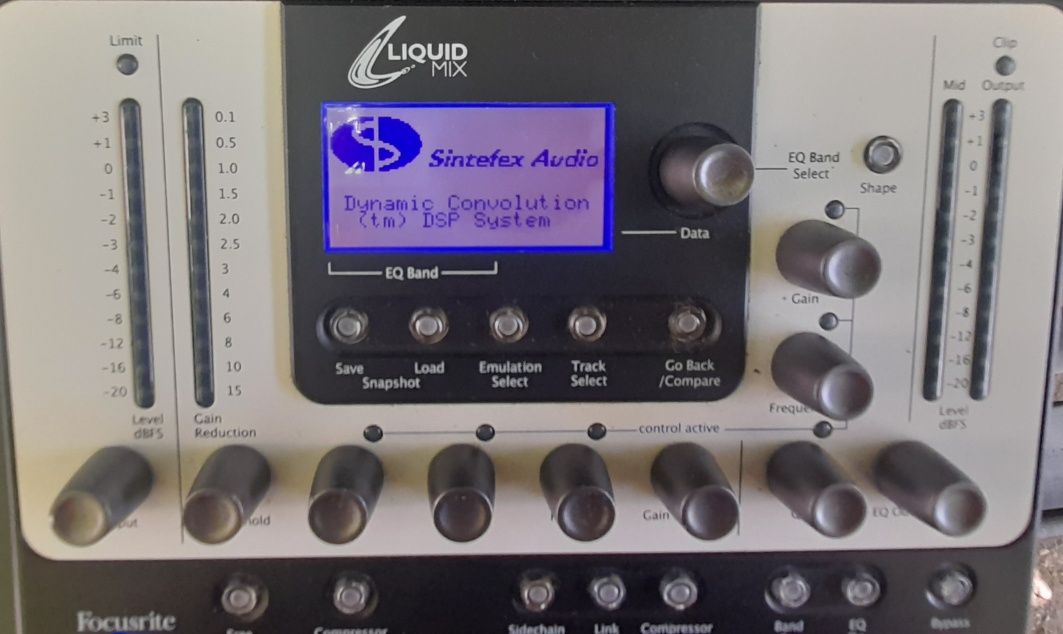 Focusrite Liquid Mix interfata audio