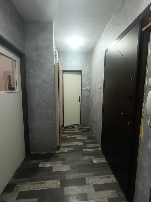 Двустаен апартамент в кв.Три Чучура юг