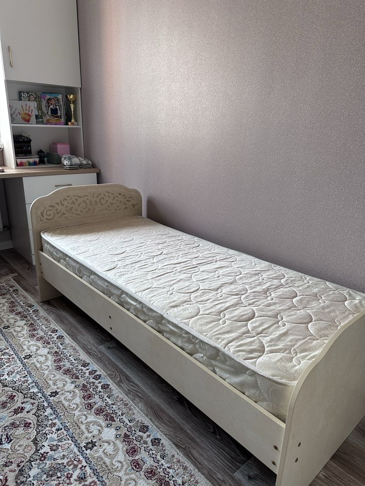 Продаётся одна спальная кровать размером 190x80