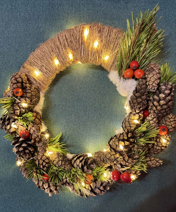 Ръчно изработен Коледен Венец