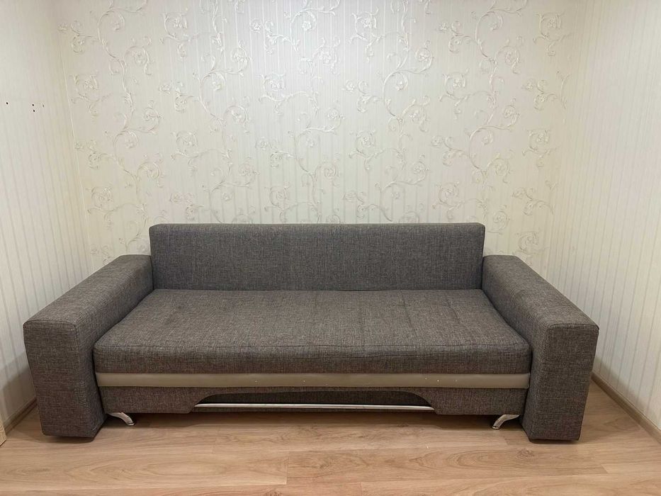 Отдам диван в хорошем состоянии