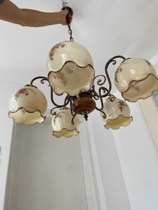 Vând candelabru lustră tavan