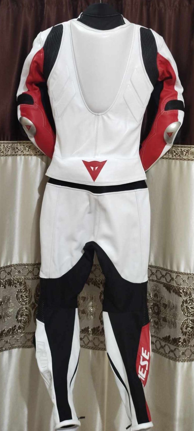Мото екип Dainese