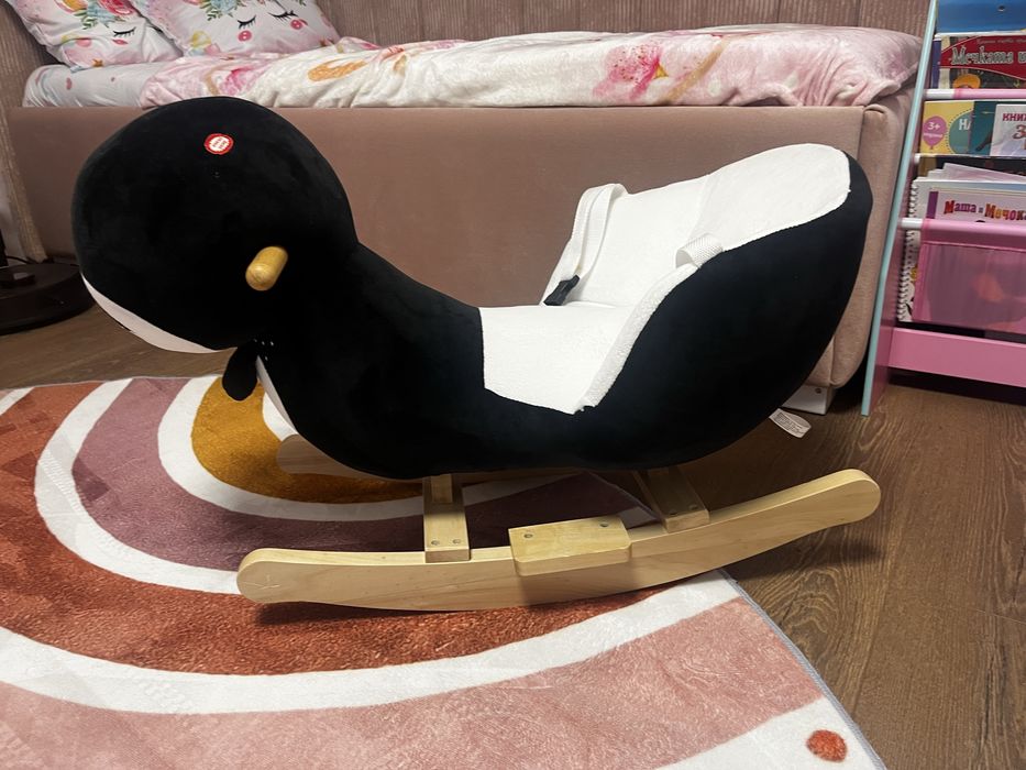 Люлееща се играчка пингвин