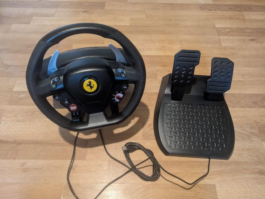 Volan Thrustmaster T80 RW Ferrari 488 GTB pentru PlayStation 5, PlaySt