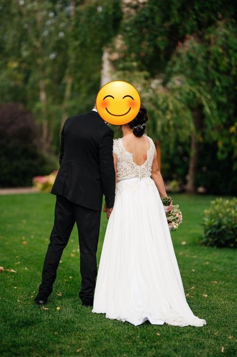 Rochie mireasa și voal.