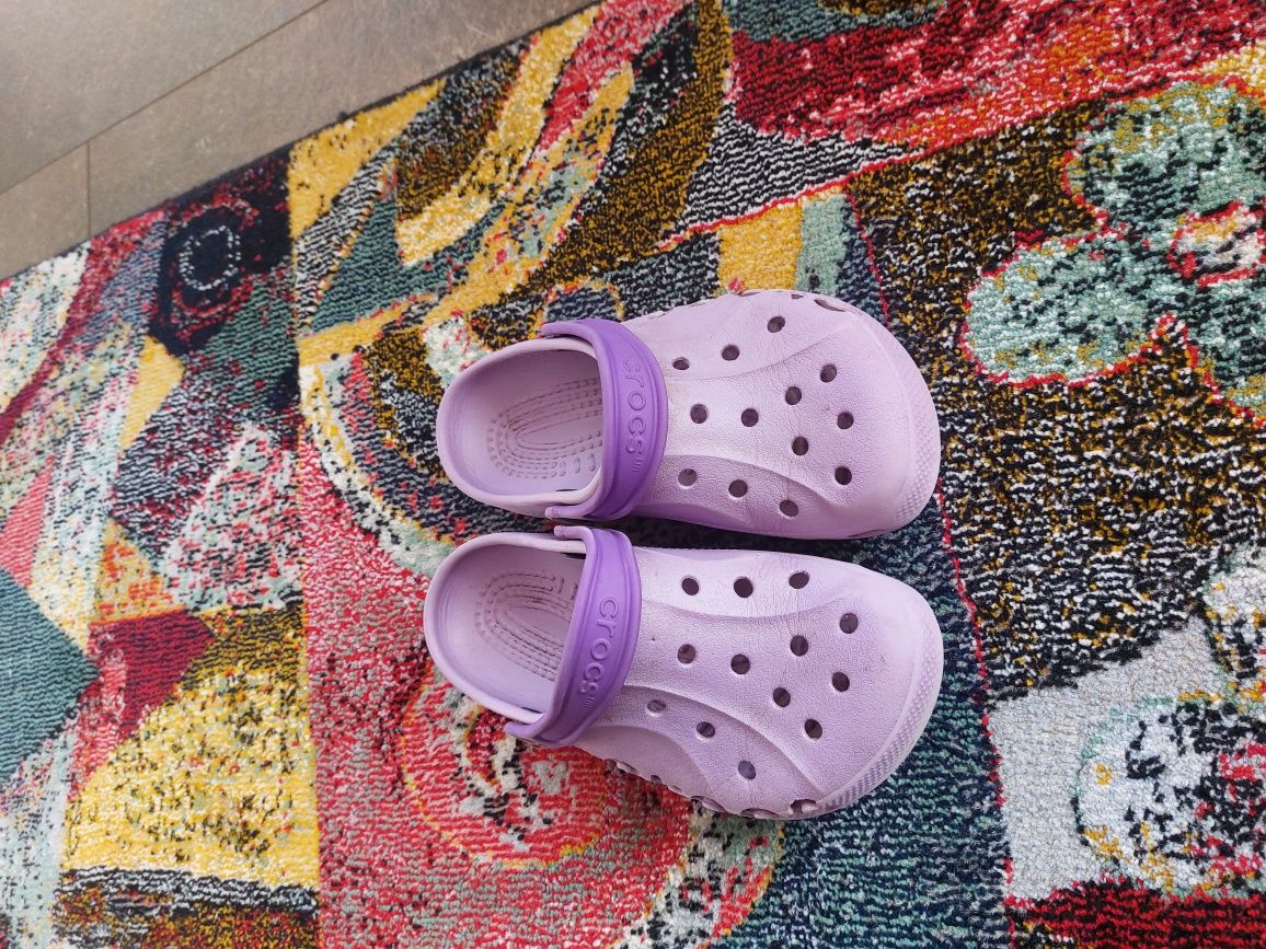 Crocs  mar 33-34