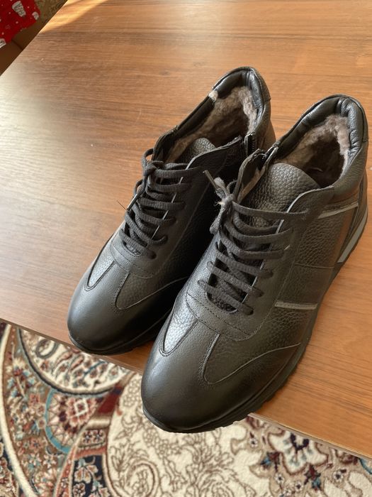 Зимний ботинок срочно 42 размер