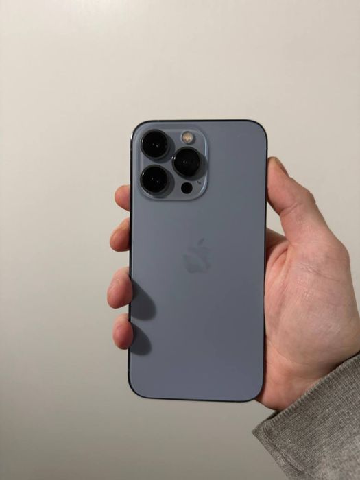 Обменяю iphone 13 pro 256