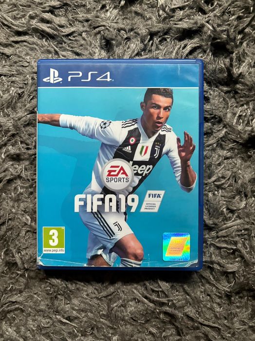 Продавам Fifa 19