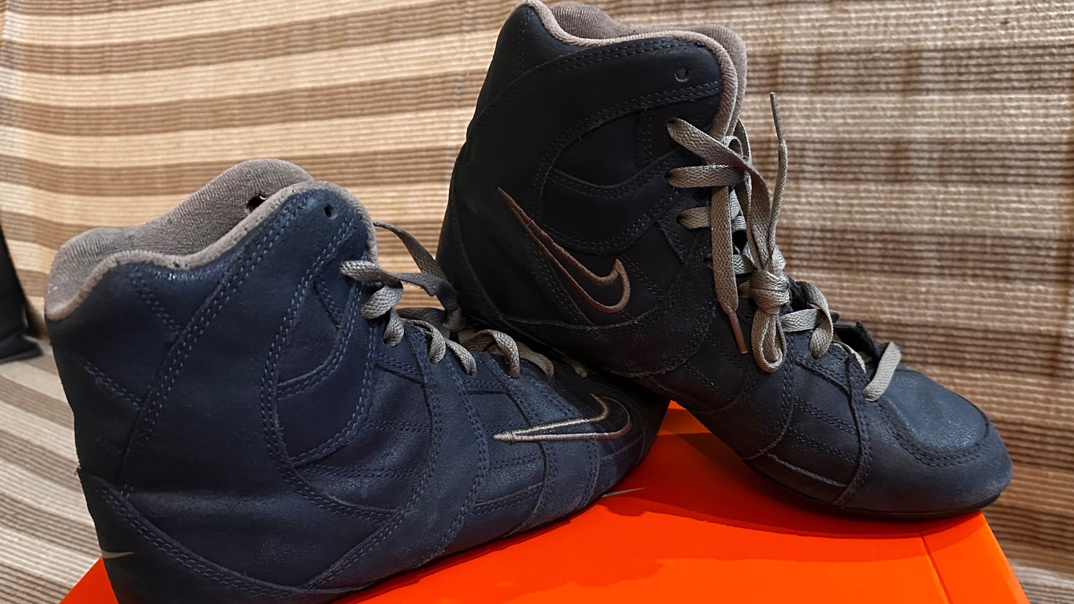 Обувки боти Nike