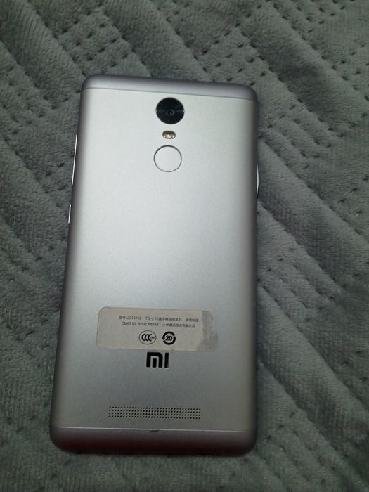 Телефон редми нот 3