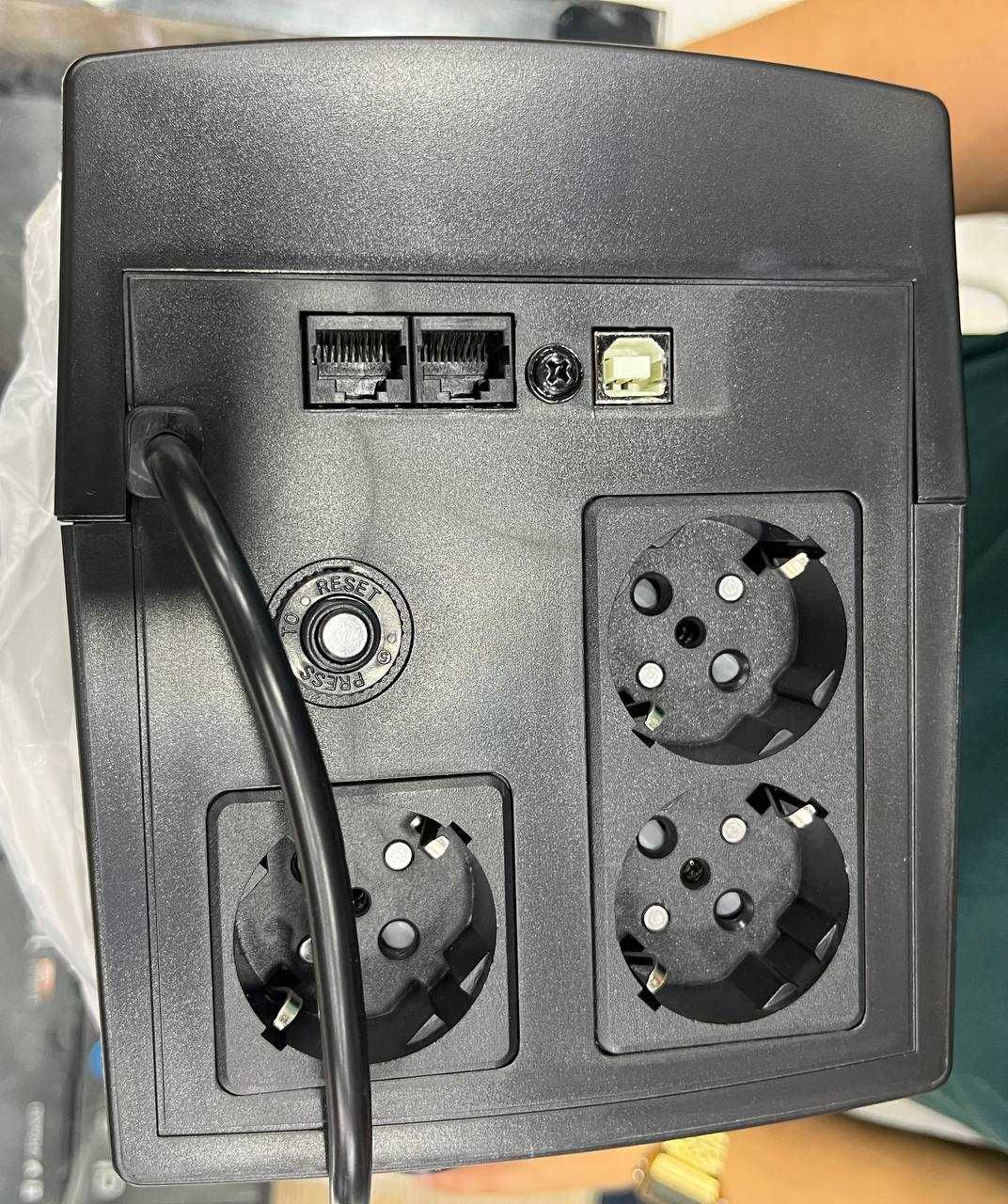 UPS AVT Smart EA2120 LCD 1200VA