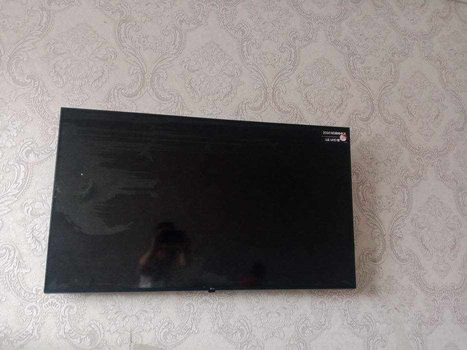 Телевизор б/у  LG 50 Led UHD smart
