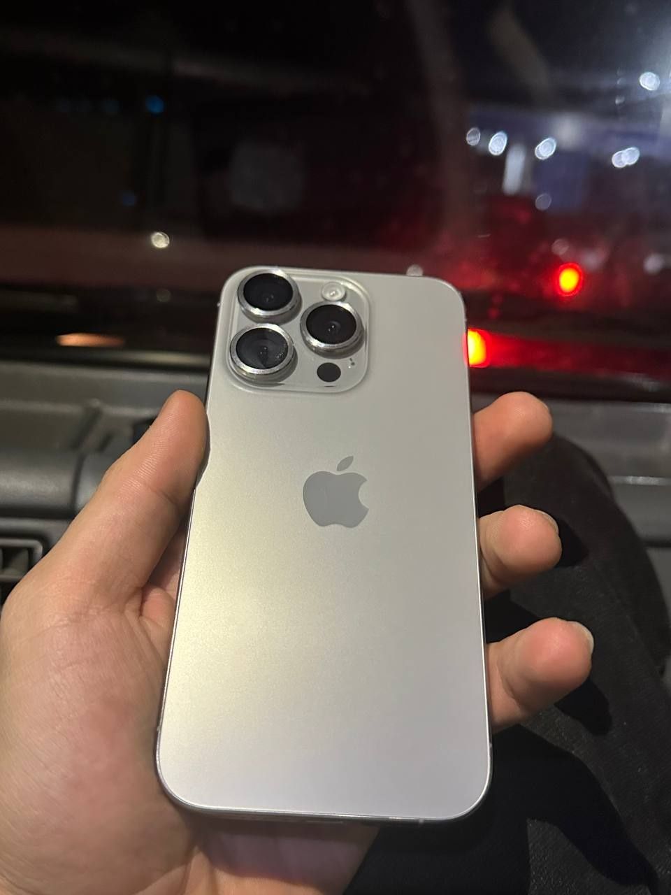 15 pro 128 GB esim