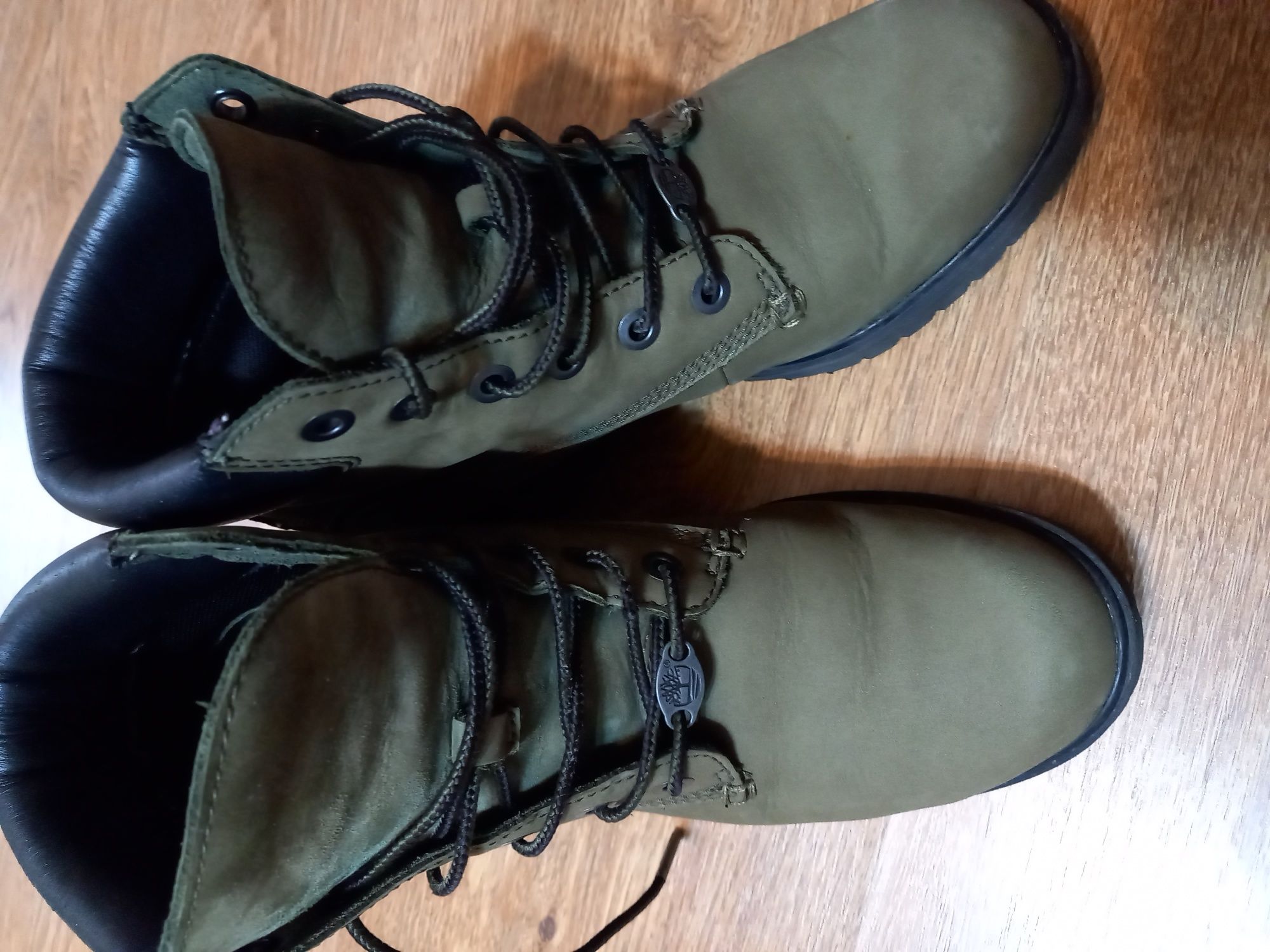 Ghete Timberland 38 dar merge și 37,5