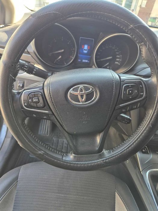 Proprietar vand Toyota Avensis Break 2016