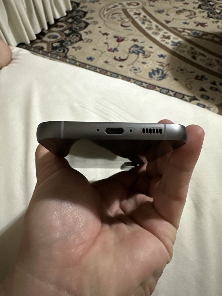 Galaxy S23 FE продам