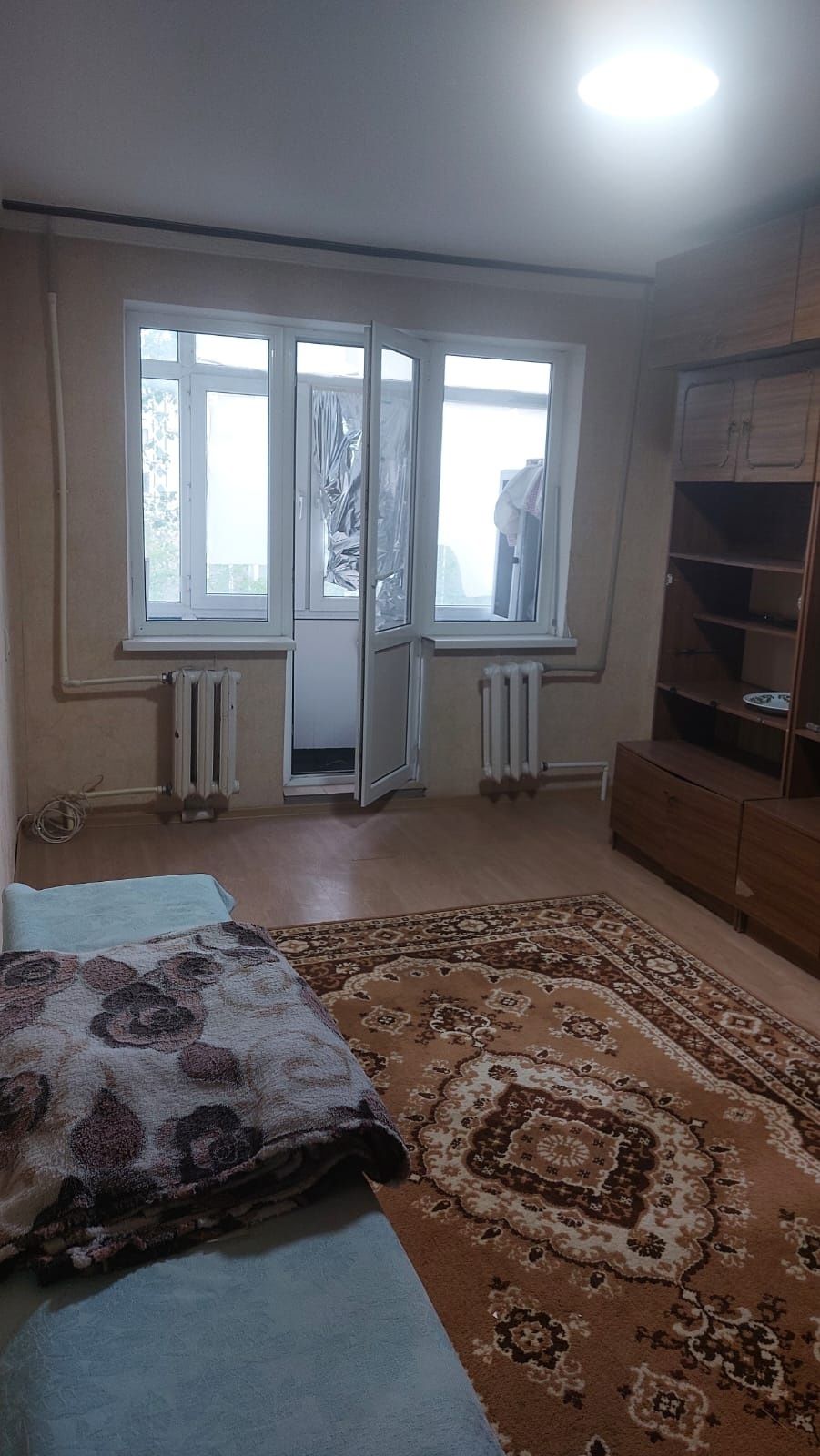 Продам 3 к кв район Абая, 62 кв м, 2 балкона