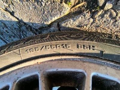 Комплект гуми и джанти.