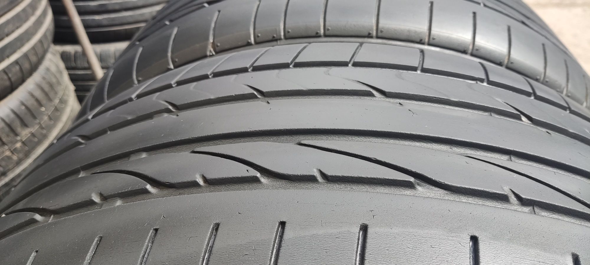 2бр летни гуми 255/45/20 Bridgestone Dueler H/P
около 6mm грайфер
Добр