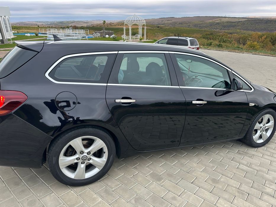 Opel Asta j 2012