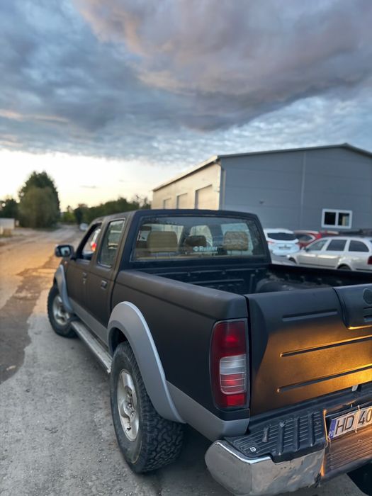 Nissan Navara D22