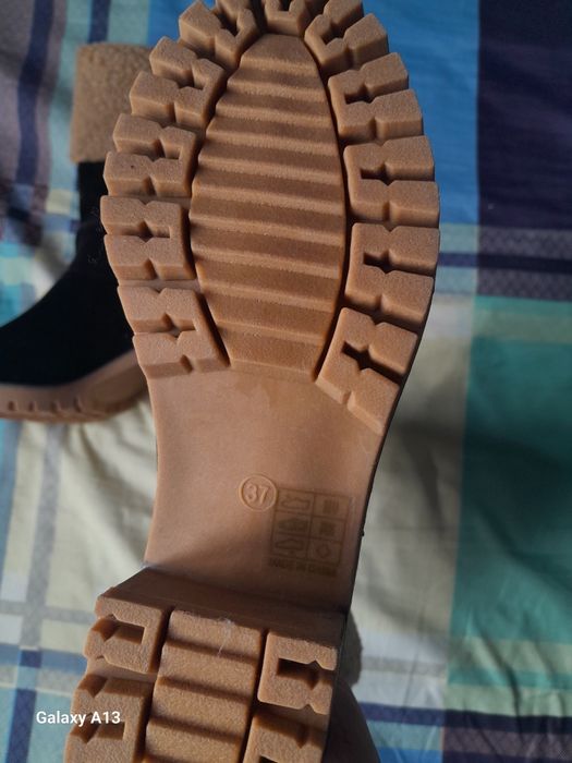 Дамски ботуши 37