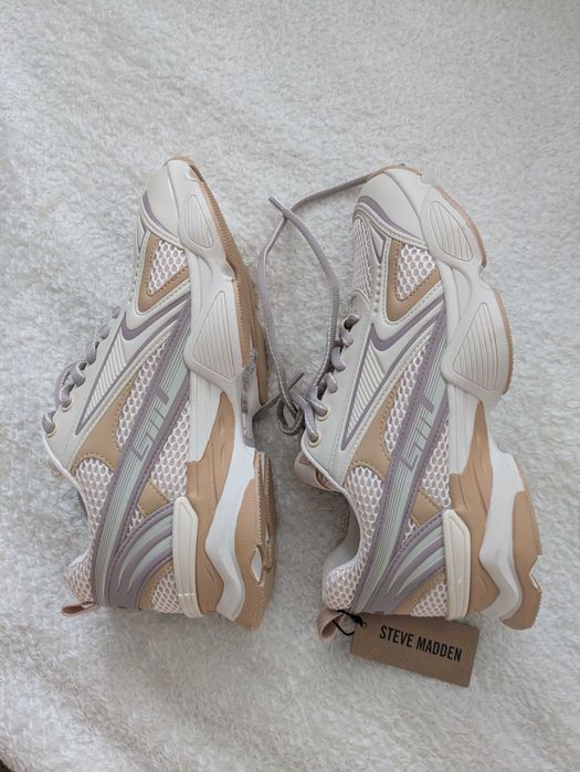 Сникърси Steve Madden