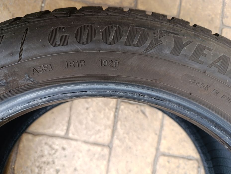 Всесезонни гуми Good year 205/55/17 7,5mm.