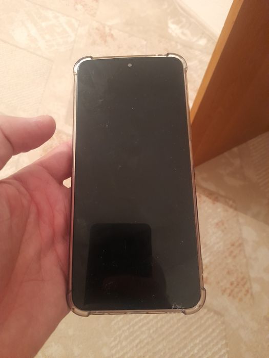 Продам телефон хонор