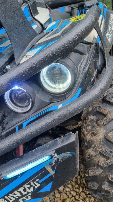 Faruri can am outlander