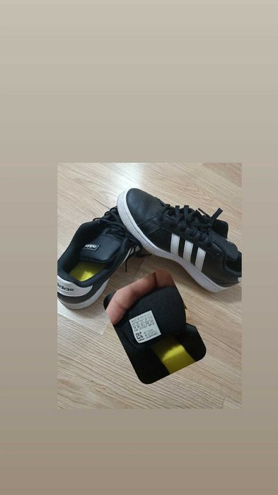 Обувки оригинални Адидас