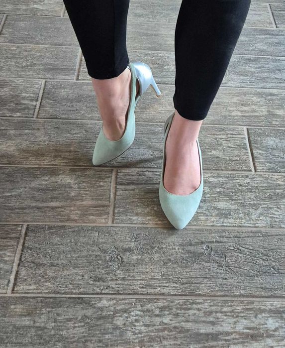 Pantofi cu toc de ocazie marimea 38