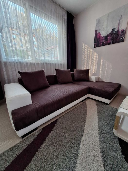 Разтегателен ъглов диван