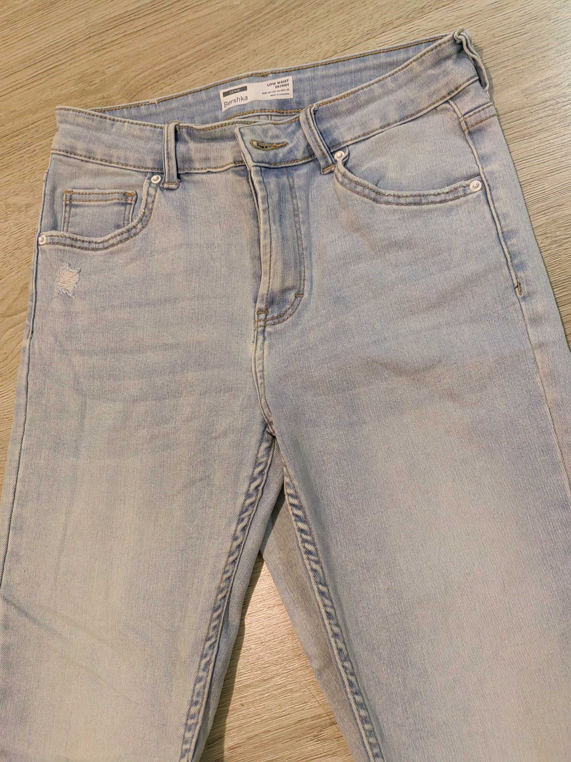 Дънки Levi's, Bershka, H&M и други