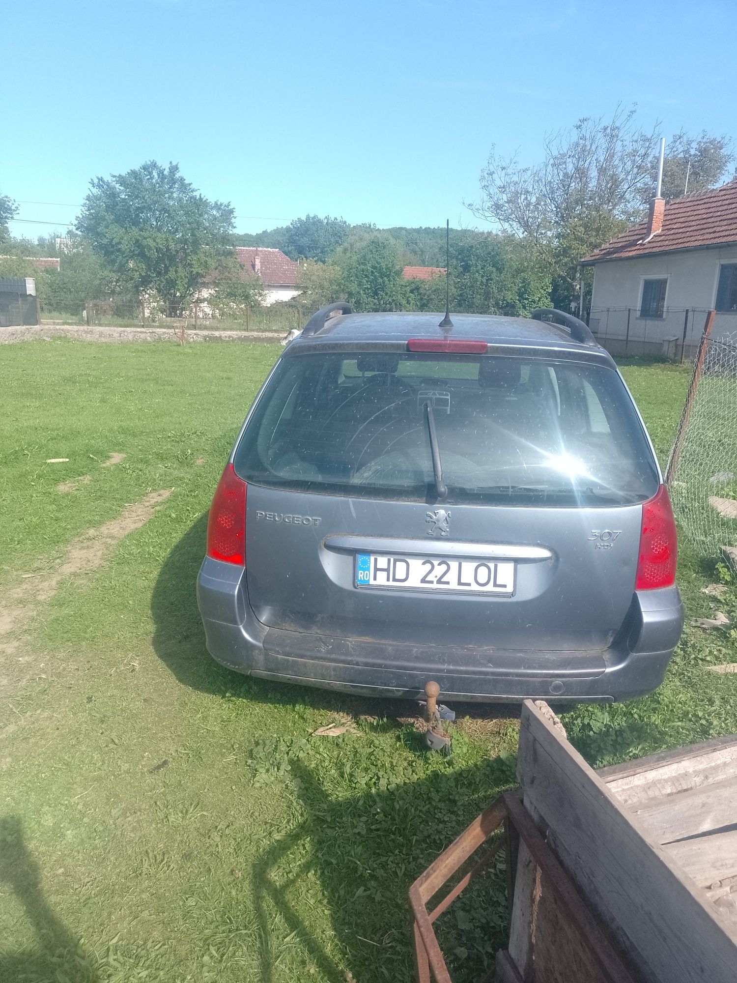 Peugeot 307 1,6hdi pentru reparat sau dezmembrat