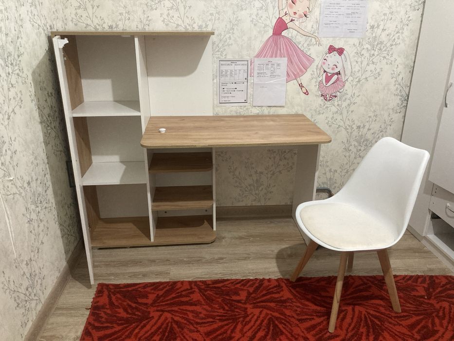 Стол для учебы, детский