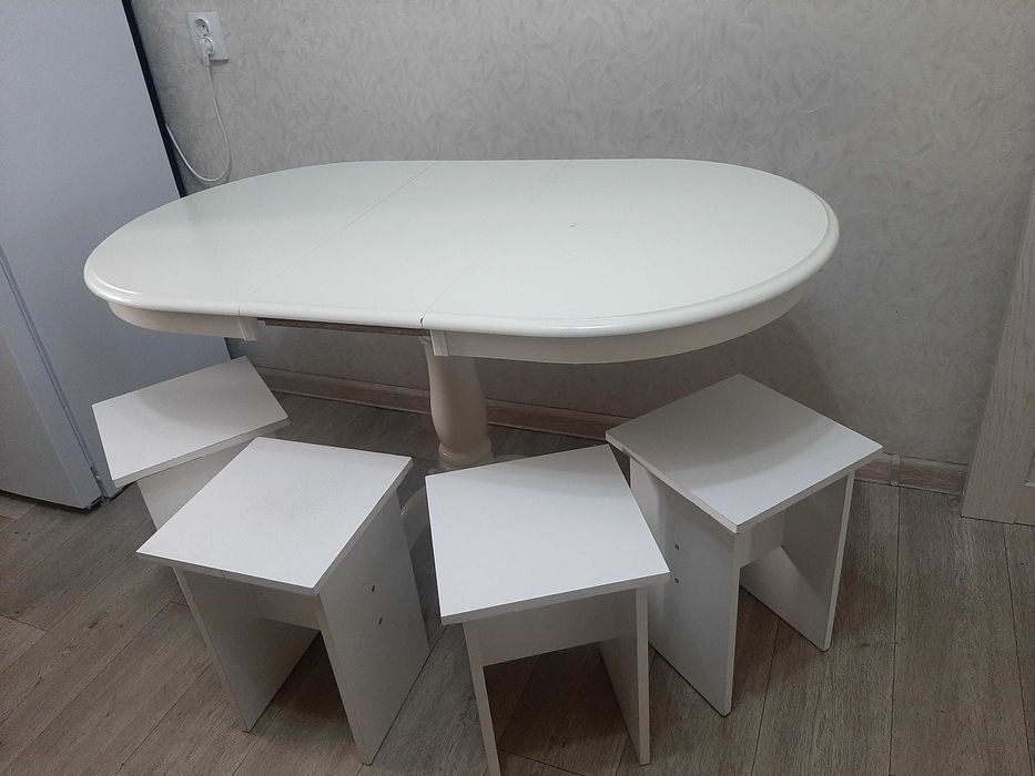 Стол овальный раскладной