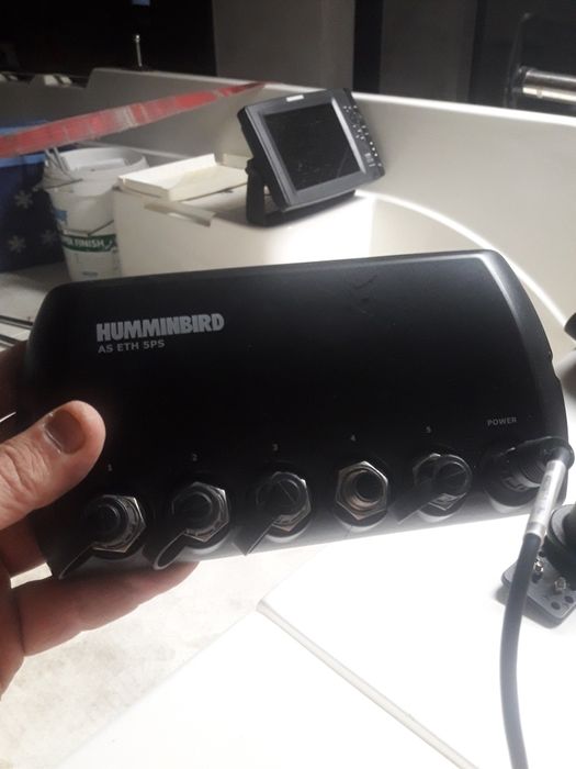 Етернет разклонител иCPS HUMMINBIRD AS ETH 5PS  стойка 360 ,  чанта