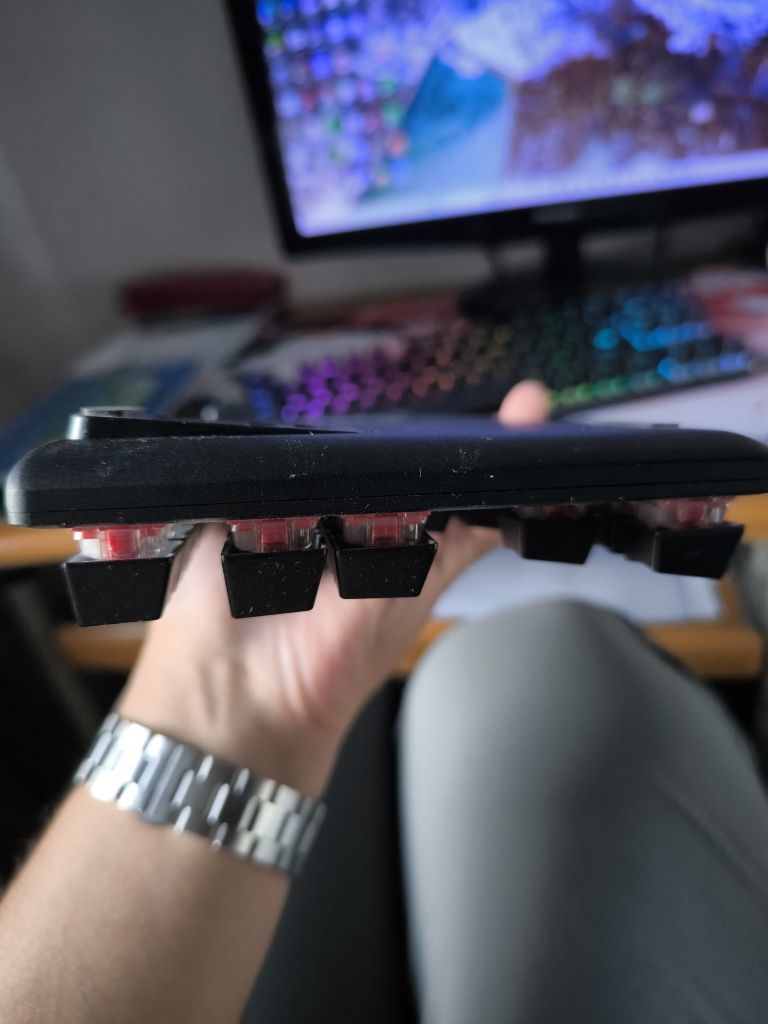 Клавиатура HyperX