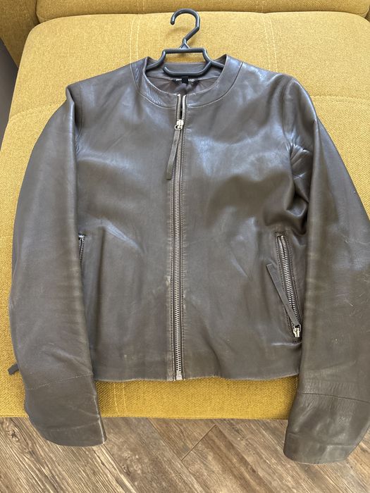 Женская кожаная куртка Massimo dutti